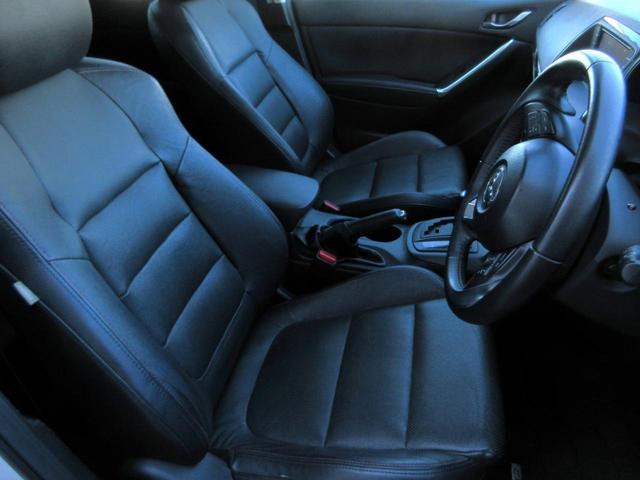ＣＸ－５ ＸＤ　Ｌパッケージ　４ＷＤ　本革シート　シートヒーター　パワーシート　純正メモリナビ　フルセグ　Ｂｌｕｅｔｏｏｔｈ　バックカメラ　左サイドカメラ　純正ＨＩＤヘッドライト　オートライト　純正１９インチＡＷ　ＢＳＭ　ＥＴＣ（21枚目）