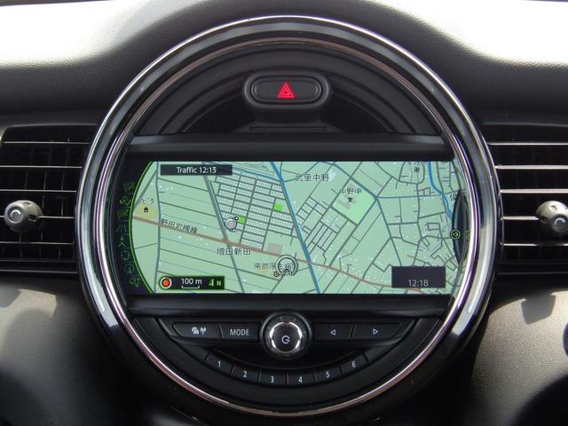 ＭＩＮＩ クーパーＤ　本革シート　シートヒーター　純正ＨＤＤナビ　Ｂｌｕｅｔｏｏｔｈ　ＥＴＣ　純正ＬＥＤ　オートライト　純正１５インチＡＷ　ディーゼルターボ　アイドリングストップ　横滑り防止機能　左右独立フルオートエアコン（22枚目）