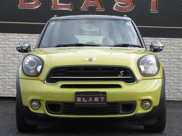 ＭＩＮＩ クーパーＳＤ　クロスオーバー　サンライト　特別仕様車　ディーゼルターボ　社外メモリーナビ　フルセグＴＶ　Ｂｌｕｅｔｏｏｔｈ　バックカメラ　純正ＨＩＤヘッドライト　オートライト　純正１８インチＡＷ　クルーズコントロール　シートカバー　横滑り防止（6枚目）