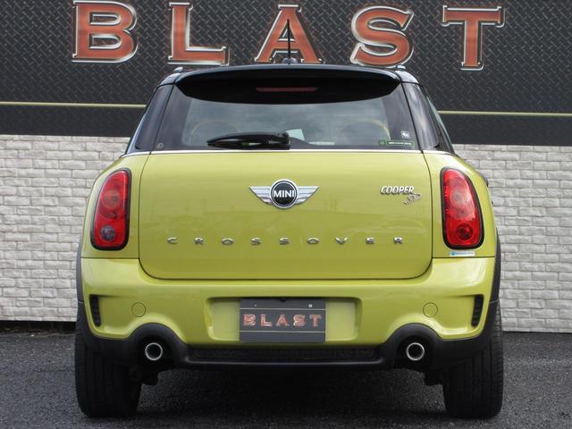 ＭＩＮＩ クーパーＳＤ　クロスオーバー　サンライト　特別仕様車　ディーゼルターボ　社外メモリーナビ　フルセグＴＶ　Ｂｌｕｅｔｏｏｔｈ　バックカメラ　純正ＨＩＤヘッドライト　オートライト　純正１８インチＡＷ　クルーズコントロール　シートカバー　横滑り防止（7枚目）