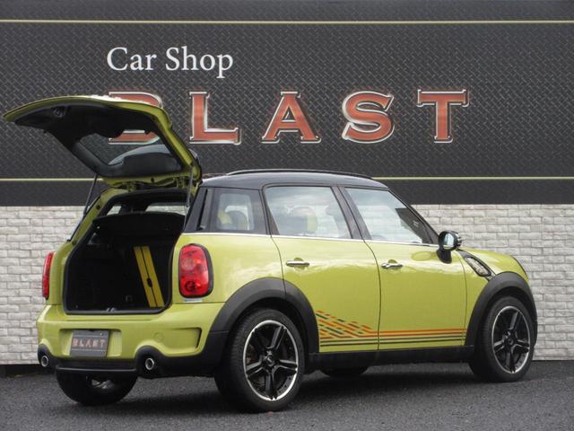 ＭＩＮＩ クーパーＳＤ　クロスオーバー　サンライト　特別仕様車　ディーゼルターボ　社外メモリーナビ　フルセグＴＶ　Ｂｌｕｅｔｏｏｔｈ　バックカメラ　純正ＨＩＤヘッドライト　オートライト　純正１８インチＡＷ　クルーズコントロール　シートカバー　横滑り防止（8枚目）