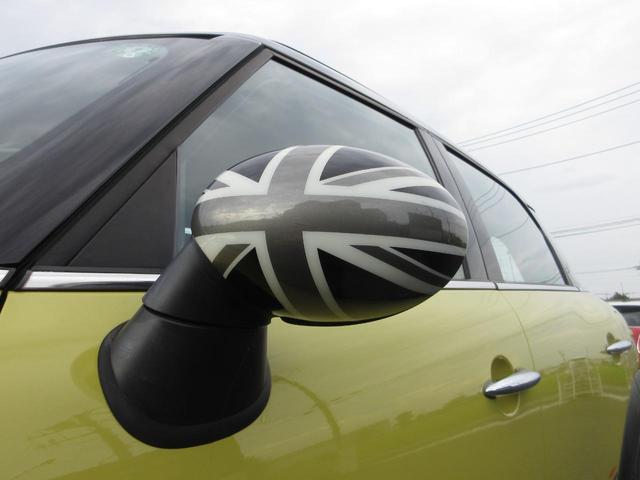 ＭＩＮＩ クーパーＳＤ　クロスオーバー　サンライト　特別仕様車　ディーゼルターボ　社外メモリーナビ　フルセグＴＶ　Ｂｌｕｅｔｏｏｔｈ　バックカメラ　純正ＨＩＤヘッドライト　オートライト　純正１８インチＡＷ　クルーズコントロール　シートカバー　横滑り防止（13枚目）