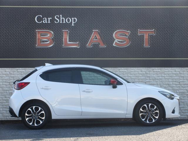 デミオ XDツーリング 6速マニュアル 衝突被害軽減ブレーキ 純正SDナビ フルセグTV Bluetooth オートクルコン シートヒーター 純正LEDライト オートライト アイドリングストップ ヘッドアップディスプレイ(10枚目)