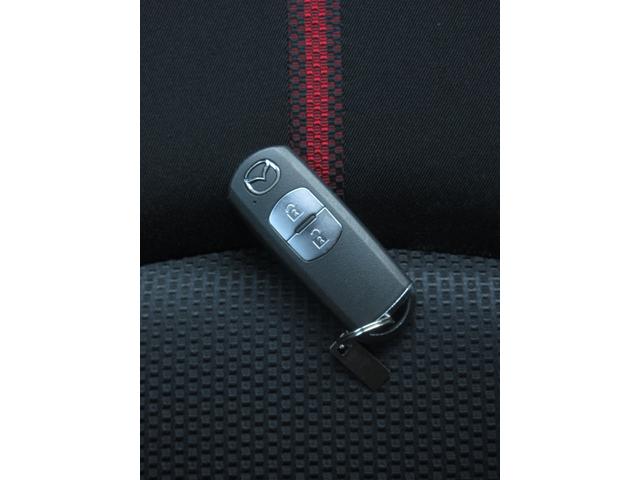 デミオ XDツーリング 6速マニュアル 衝突被害軽減ブレーキ 純正SDナビ フルセグTV Bluetooth オートクルコン シートヒーター 純正LEDライト オートライト アイドリングストップ ヘッドアップディスプレイ(32枚目)