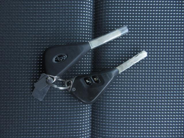 レガシィツーリングワゴン ２．０ＧＴスペックＢ　ワンオーナー　フルタイム４ＷＤ　５速マニュアル　社外ＨＤＤナビ　ＭＳＶ　フルセグＴＶ　Ｂカメラ　社外マフラー　純正１８ＡＷ　パワーシート　オートエアコン　ＨＩＤライト　ルーフレール　ドアバイザー（29枚目）