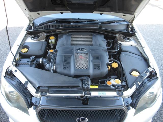 レガシィツーリングワゴン ２．０ＧＴスペックＢ　ワンオーナー　フルタイム４ＷＤ　５速マニュアル　社外ＨＤＤナビ　ＭＳＶ　フルセグＴＶ　Ｂカメラ　社外マフラー　純正１８ＡＷ　パワーシート　オートエアコン　ＨＩＤライト　ルーフレール　ドアバイザー（30枚目）