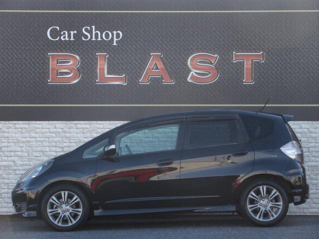 フィット ＲＳ　６速マニュアル　ディスプレイオーディオ　Ａｎｄｒｏｉｄ　Ａｕｔｏ　Ａｐｐｌｅ　Ｃａｒ　Ｐｌａｙ　パイオニア製チューンアップツイーター　ウィンドウデフォッガー　スロットルコントローラー　電格ミラー（9枚目）