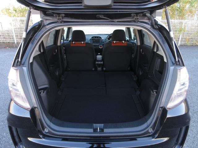 フィット ＲＳ　６速マニュアル　ディスプレイオーディオ　Ａｎｄｒｏｉｄ　Ａｕｔｏ　Ａｐｐｌｅ　Ｃａｒ　Ｐｌａｙ　パイオニア製チューンアップツイーター　ウィンドウデフォッガー　スロットルコントローラー　電格ミラー（15枚目）