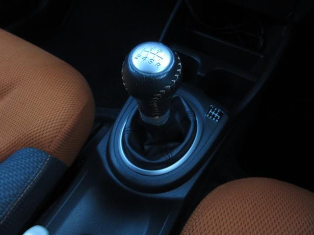 フィット ＲＳ　６速マニュアル　ディスプレイオーディオ　Ａｎｄｒｏｉｄ　Ａｕｔｏ　Ａｐｐｌｅ　Ｃａｒ　Ｐｌａｙ　パイオニア製チューンアップツイーター　ウィンドウデフォッガー　スロットルコントローラー　電格ミラー（20枚目）