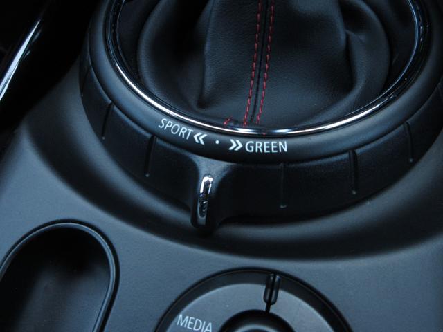 スポーツモードに切り替えることでよりダイナミックな走行が可能です！