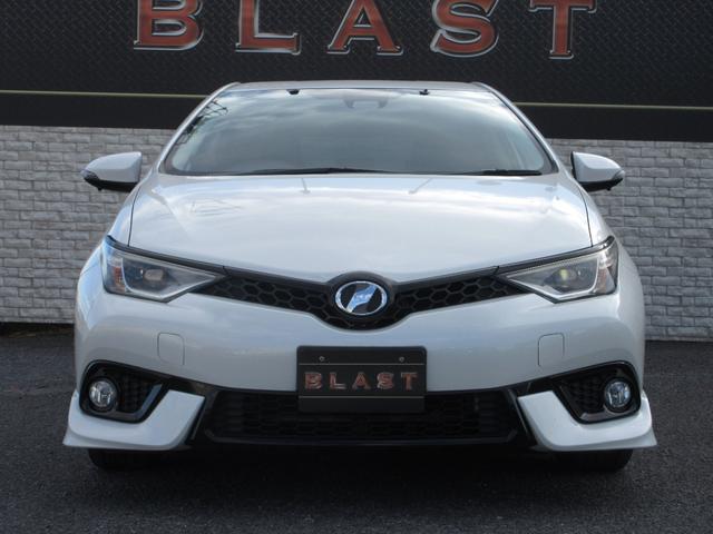 オーリス RS 6速マニュアル 柿本改マフラー TRDサスペンション Pivotスロットルコントローラー 衝突被害軽減ブレーキ 車線逸脱警告 ドラレコ 純正16インチAW 社外メモリナビ Bluetooth MSV(6枚目)