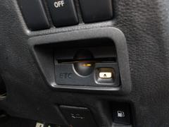 見た目スッキリビルトインＥＴＣ装備☆高速道路も快適ですね！！ 6