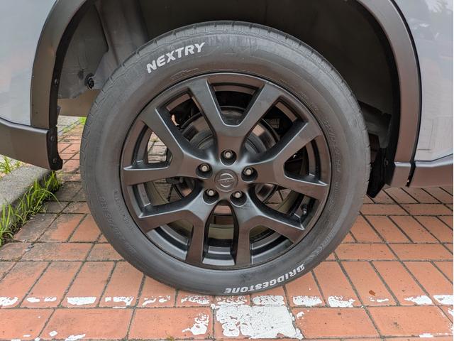 エクストレイル ２０ＧＴ　ＨＩＤヘッドライト・社外ナビ・フルセグ・１８インチアルミ・ＥＴＣ・インテリジェントキー・クルーズコントロールソリッドグレーオールペン・純正フォグ・パートタイム４ＷＤ（21枚目）