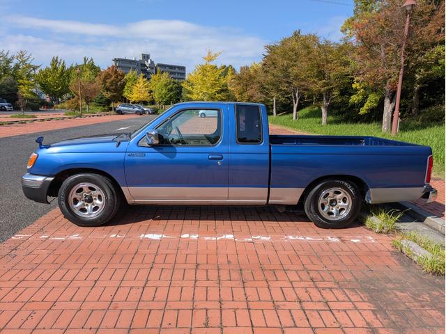 ダットサンピックアップ キングキャブ　ＡＸ　ローダウン・ＥＴＣ・電動格納ミラー・キーレス（12枚目）