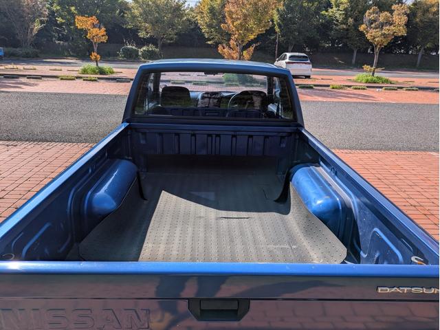 ダットサンピックアップ キングキャブ　ＡＸ　ローダウン・ＥＴＣ・電動格納ミラー・キーレス（19枚目）