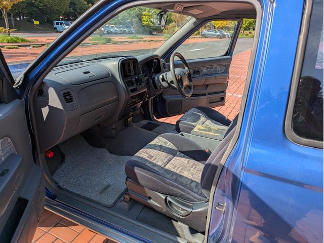 ダットサンピックアップ キングキャブ　ＡＸ　ローダウン・ＥＴＣ・電動格納ミラー・キーレス（23枚目）