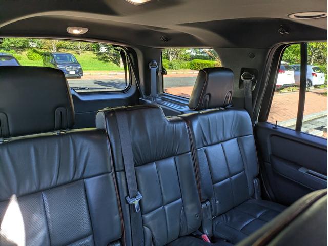 リンカーンナビゲーター ベースグレード　ディーラー車・８ナンバー・車椅子移動車登録・社外ナビ・フルセグ・ＡＬＰＩＮＥフリップダウンモニター・ＥＴＣ・キーレス・パワーバックドア・バックカメラ・フロントカメラ・右サイドカメラ・パワーシート（39枚目）