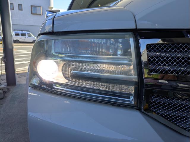 リンカーンナビゲーター ベースグレード　ディーラー車・８ナンバー・車椅子移動車登録・社外ナビ・フルセグ・ＡＬＰＩＮＥフリップダウンモニター・ＥＴＣ・キーレス・パワーバックドア・バックカメラ・フロントカメラ・右サイドカメラ・パワーシート（62枚目）