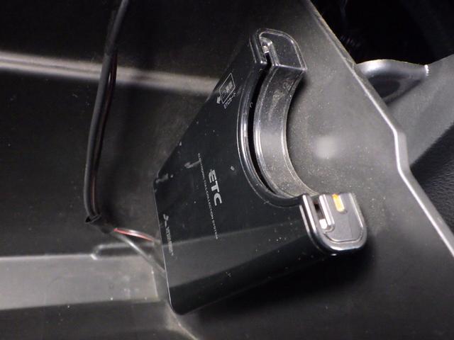 ソリオ ハイブリッドＭＸ　１年保証付　純正ナビ　フルセグ　全周囲カメラ　バックカメラ　ＥＴＣ　Ｂｌｕｅｔｏｏｔｈ　左側パワースライドドア　シートヒーター　ＣＤ・ＤＶＤ再生　ステアリングスイッチ　スマートキー　プッシュスタート（18枚目）