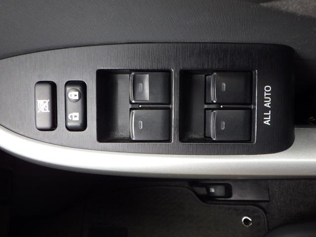 プリウス Sツーリングセレクション 1年保証付 禁煙車 純正ナビ フルセグTV バックカメラ Bluetooth ETC LEDヘッドライト オートライト CD・DVD再生 ステアリングスイッチ 純正アルミホイール プッシュスタート(24枚目)