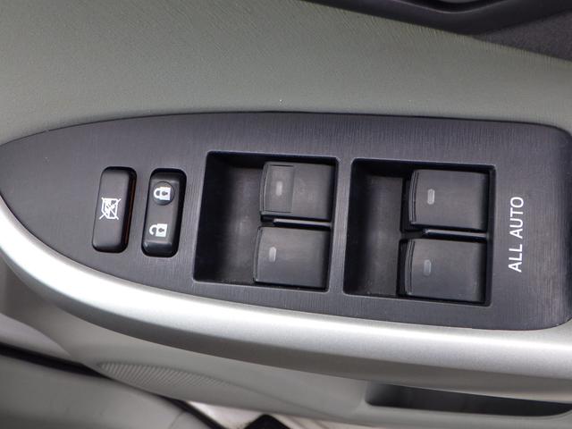 TOYOTA PRIUS S TOURING SELECTION