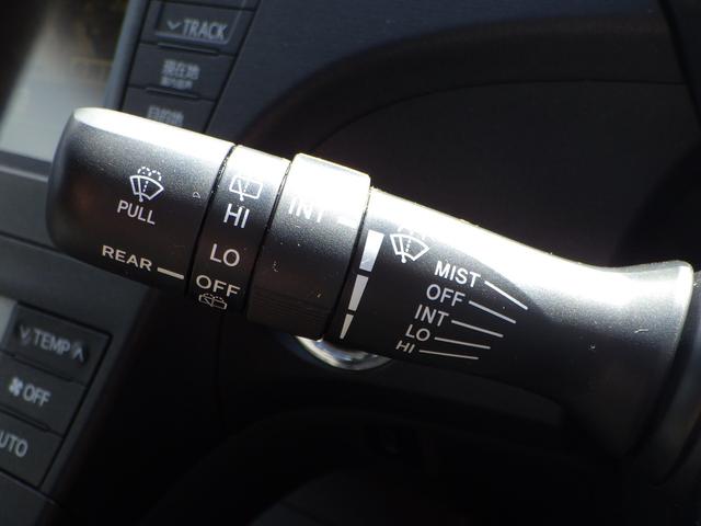 プリウス Ｓツーリングセレクション　１年保証付　純正ナビ　フルセグＴＶ　バックカメラ　ＥＴＣ　ステアリングスイッチ　ＬＥＤヘッドライト　オートライト　ＣＤ・ＤＶＤ再生　スマートキー　プッシュスタート　純正アルミホイール　ウィンカーミラー（23枚目）