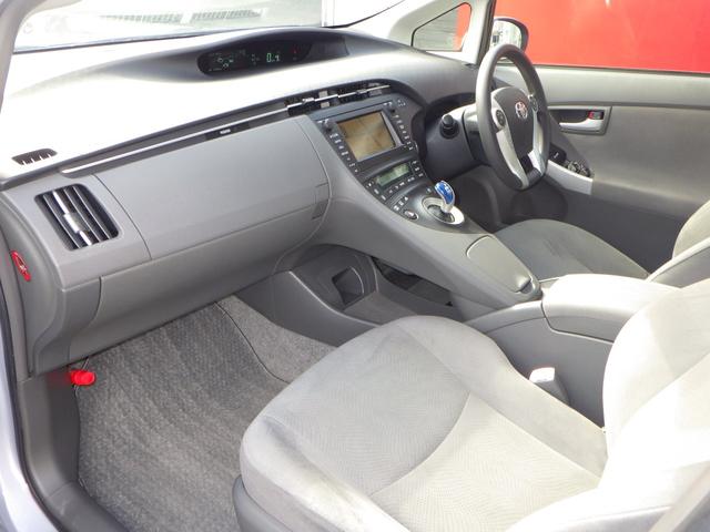 プリウス Ｓツーリングセレクション　１年保証付　純正ナビ　フルセグＴＶ　バックカメラ　ＥＴＣ　ステアリングスイッチ　ＬＥＤヘッドライト　オートライト　ＣＤ・ＤＶＤ再生　スマートキー　プッシュスタート　純正アルミホイール　ウィンカーミラー（37枚目）