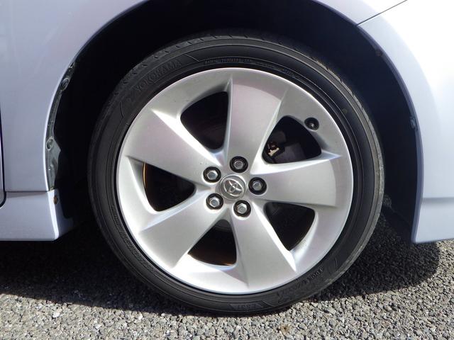 プリウス Ｓツーリングセレクション　１年保証付　純正ナビ　フルセグＴＶ　バックカメラ　ＥＴＣ　ステアリングスイッチ　ＬＥＤヘッドライト　オートライト　ＣＤ・ＤＶＤ再生　スマートキー　プッシュスタート　純正アルミホイール　ウィンカーミラー（40枚目）