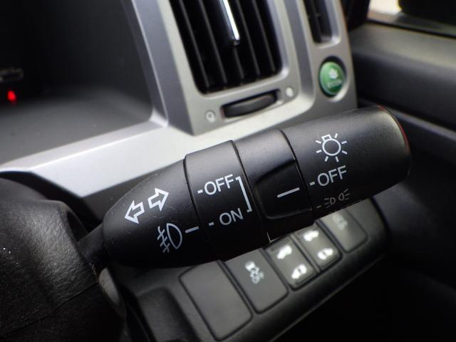 ステップワゴンスパーダ Z インターナビセレクション 1年保証付 純正ナビ ワンセグTV バックカメラ フリップダウンモニター ETC 両側パワースライドドア HIDヘッドライト ステアリングスイッチ クルーズコントロール CD・DVD再生 スマートキー(25枚目)