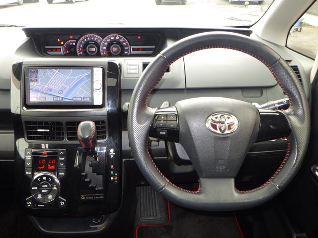 ノア Ｓｉ　Ｇ’ｓバージョンＥＤＧＥ　１年保証付　ワンオーナー　純正ＨＤＤナビ　サンルーフ　ダウンサス　フルセグ　バックカメラ　Ｂｌｕｅｔｏｏｔｈ　ＥＴＣ　両側パワースライドドア　ＨＩＤヘッドライト　ステアリングスイッチ　ＣＤ・ＤＶＤ再生（13枚目）