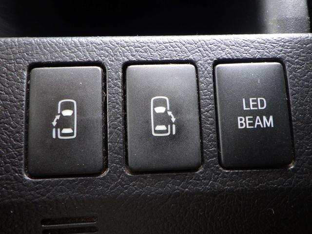 ノア Ｓｉ　Ｇ’ｓバージョンＥＤＧＥ　１年保証付　ワンオーナー　純正ＨＤＤナビ　サンルーフ　ダウンサス　フルセグ　バックカメラ　Ｂｌｕｅｔｏｏｔｈ　ＥＴＣ　両側パワースライドドア　ＨＩＤヘッドライト　ステアリングスイッチ　ＣＤ・ＤＶＤ再生（21枚目）