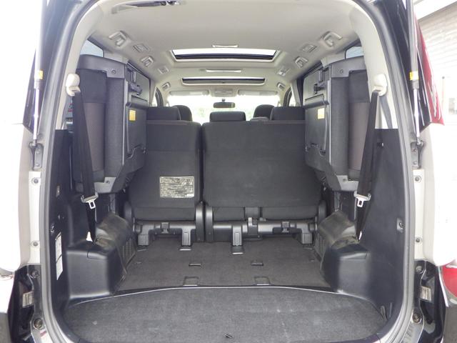 ノア Ｓｉ　Ｇ’ｓバージョンＥＤＧＥ　１年保証付　ワンオーナー　純正ＨＤＤナビ　サンルーフ　ダウンサス　フルセグ　バックカメラ　Ｂｌｕｅｔｏｏｔｈ　ＥＴＣ　両側パワースライドドア　ＨＩＤヘッドライト　ステアリングスイッチ　ＣＤ・ＤＶＤ再生（36枚目）