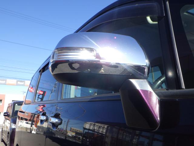 ヴォクシー ＺＳ　煌ＩＩＩ　１年保証付　後期型　社外ナビ　フルセグＴＶ　ＥＴＣ　Ｂｌｕｅｔｏｏｔｈ　両側パワースライドドア　ＨＩＤヘッドライト　オートライト　ＣＤ・ＤＶＤ再生　ハーフレザーシート　パドルシフト　プッシュスタート（45枚目）