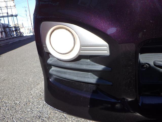 ヴォクシー ＺＳ　煌ＩＩＩ　１年保証付　後期型　社外ナビ　フルセグＴＶ　ＥＴＣ　Ｂｌｕｅｔｏｏｔｈ　両側パワースライドドア　ＨＩＤヘッドライト　オートライト　ＣＤ・ＤＶＤ再生　ハーフレザーシート　パドルシフト　プッシュスタート（47枚目）