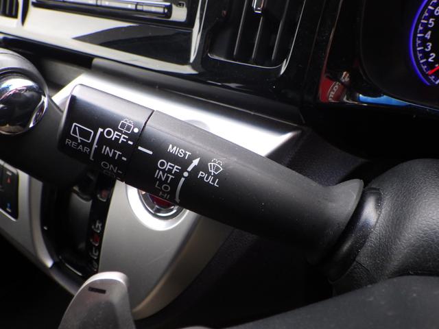 Ｎ－ＷＧＮカスタム Ｇ・ターボパッケージ　１年保証付　禁煙車　純正ナビ　前後ドライブレコーダー　バックカメラ　Ｂｌｕｅｔｏｏｔｈ　ＥＴＣ　衝突軽減システム　ＣＤ・ＤＶＤ再生　ＨＩＤヘッドライト　ターボ　ステアリングスイッチ　ハーフレザーシート（12枚目）