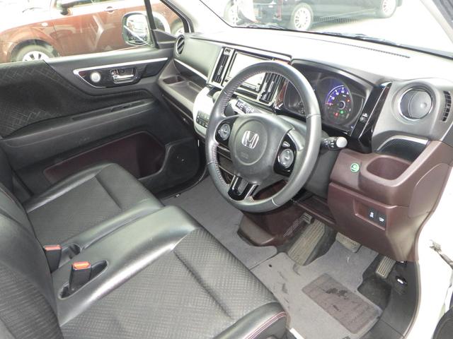 Ｎ－ＷＧＮカスタム Ｇ・ターボパッケージ　１年保証付　禁煙車　純正ナビ　前後ドライブレコーダー　バックカメラ　Ｂｌｕｅｔｏｏｔｈ　ＥＴＣ　衝突軽減システム　ＣＤ・ＤＶＤ再生　ＨＩＤヘッドライト　ターボ　ステアリングスイッチ　ハーフレザーシート（26枚目）