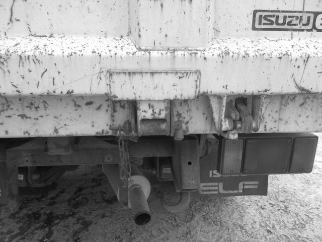 エルフトラック ダンプ　車検７年５月３ｔｎ４．８　ダンプ　フルフラットローワンオーナーパワーウィンド（32枚目）
