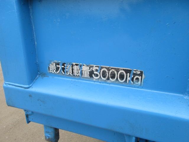 エルフトラック 強化フルフラットローダンプ 車検8年10月パワーウインドウ 4.8ディーゼル ダンプ フルフラットロー5速MTエアコン(10枚目)