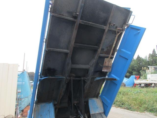 エルフトラック 強化フルフラットローダンプ 車検8年10月パワーウインドウ 4.8ディーゼル ダンプ フルフラットロー5速MTエアコン(15枚目)