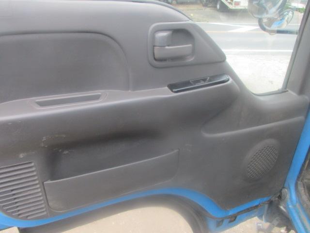 エルフトラック 強化フルフラットローダンプ 車検8年10月パワーウインドウ 4.8ディーゼル ダンプ フルフラットロー5速MTエアコン(24枚目)