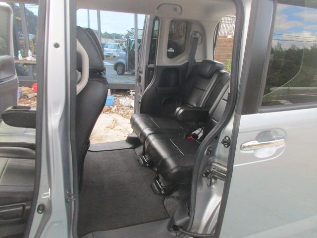 Ｎ－ＢＯＸ Ｇ・Ｌパッケージ　車検９年１１月ナビバックカメラＴＶスマートキー　ＥＴＣアレルクリーンシート運転席シートハイトアジャスターリア左側パワースライドドア＋イージークローザー（両側）（27枚目）