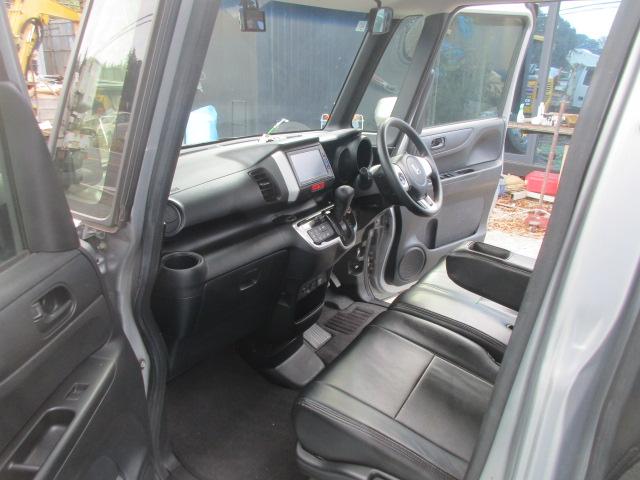 Ｎ－ＢＯＸ Ｇ・Ｌパッケージ　車検９年１１月ナビバックカメラＴＶスマートキー　ＥＴＣアレルクリーンシート運転席シートハイトアジャスターリア左側パワースライドドア＋イージークローザー（両側）（28枚目）