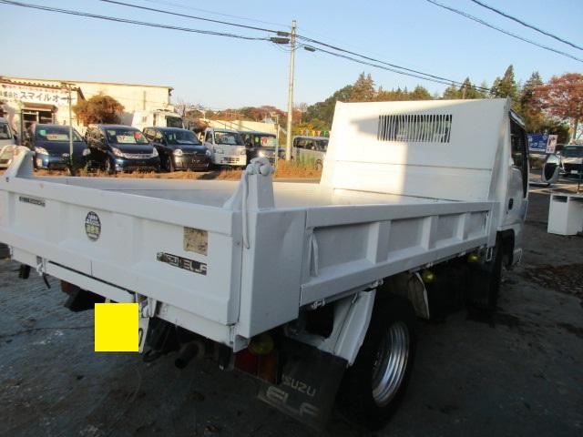 エルフトラック ダンプ 車検8年6月2tnダンプパワーウインドウパワステ4.8ディーゼル ダンプ フルフラットロー(5枚目)