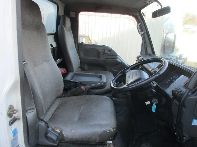 エルフトラック フルフラットロー　車検８年１２月３ｔｎダンプパワーウインドウパワステ４．８ディーゼル　ダンプ　フルフラットロー（15枚目）