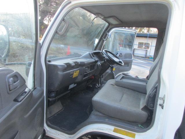 エルフトラック フルフラットロー　車検８年１２月３ｔｎダンプパワーウインドウパワステ４．８ディーゼル　ダンプ　フルフラットロー（16枚目）