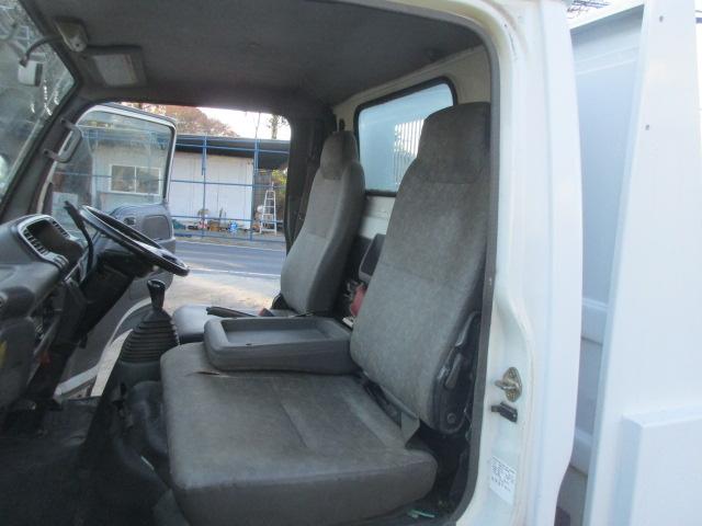 エルフトラック フルフラットロー　車検８年１２月３ｔｎダンプパワーウインドウパワステ４．８ディーゼル　ダンプ　フルフラットロー（17枚目）