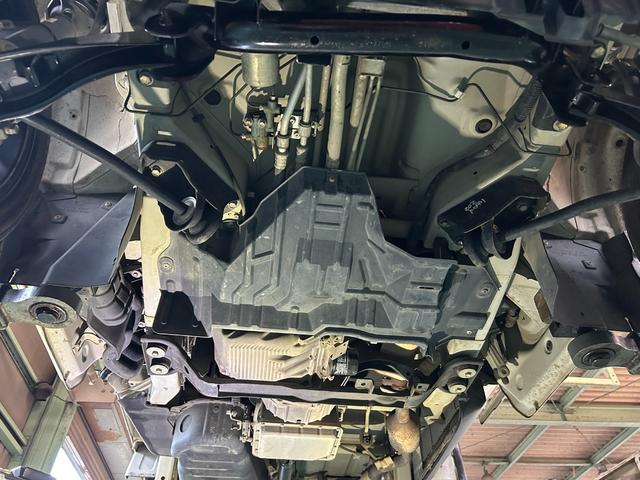 キャリイトラック ＫＣエアコン・パワステ　ケンウッドオーディオ　２スピーカー　１４インチアルミ（37枚目）