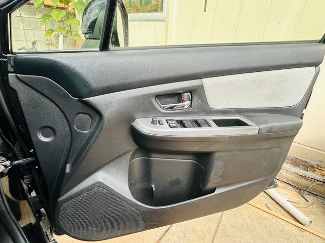 ＸＶハイブリッド ２．０ｉ－Ｌ　アイサイト　バックカメラ　スマートキー　パワーシート　クルーズコントロール　ＥＴＣ（8枚目）