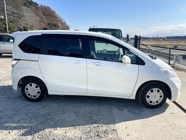 フリード バックカメラ ETC 片側電動ドア(13枚目)