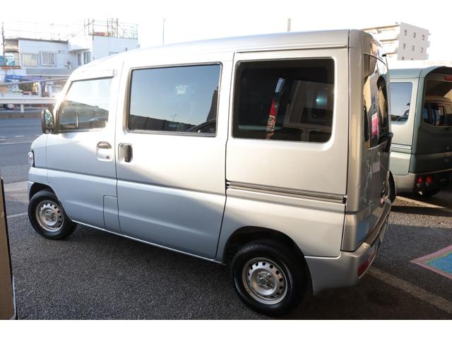 ミニキャブバン ＣＤ　ハイルーフ　カープレイオーディオ　社外キーレス×２　スペアキー×２　ＥＴＣ２．０　バックカメラ（4枚目）